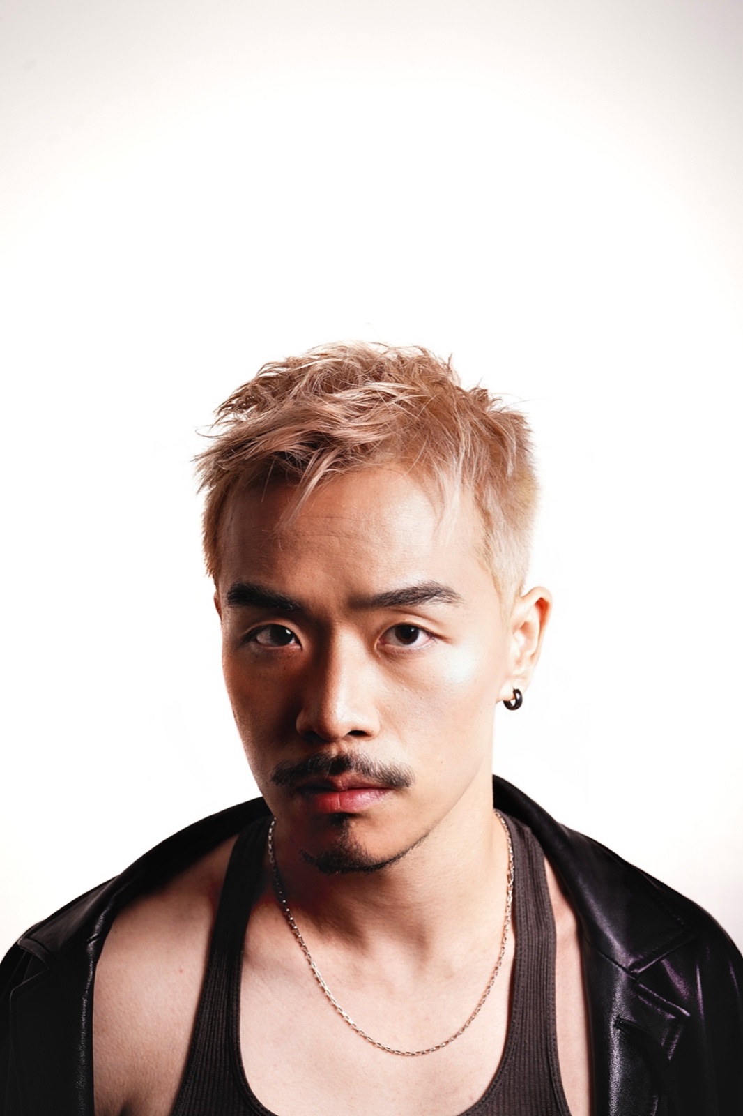 Jason Yuan, second portrait.